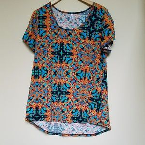 Lularoe Classic tee